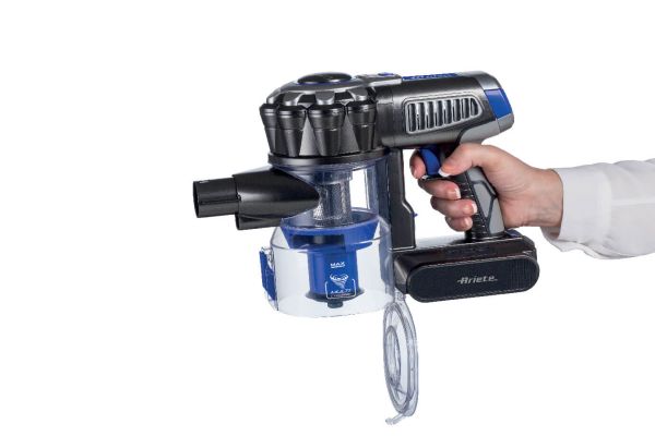 Ariete Rechargeable Vacuum – Blue – Easy & Fast Cleaning Ariete Rechargeable Vacuum – Blue – Easy & Fast Cleaning