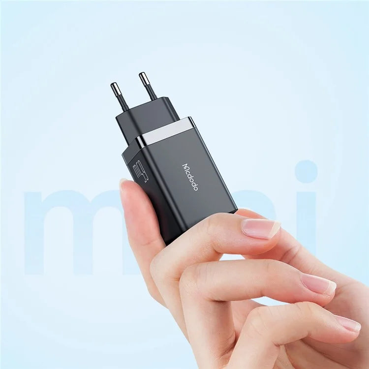 Mcdodo GaN 5 Mini 65W Fast Charger & C to C Cable - Black Mcdodo GaN 5 Mini 65W Fast Charger & C to C Cable - Black