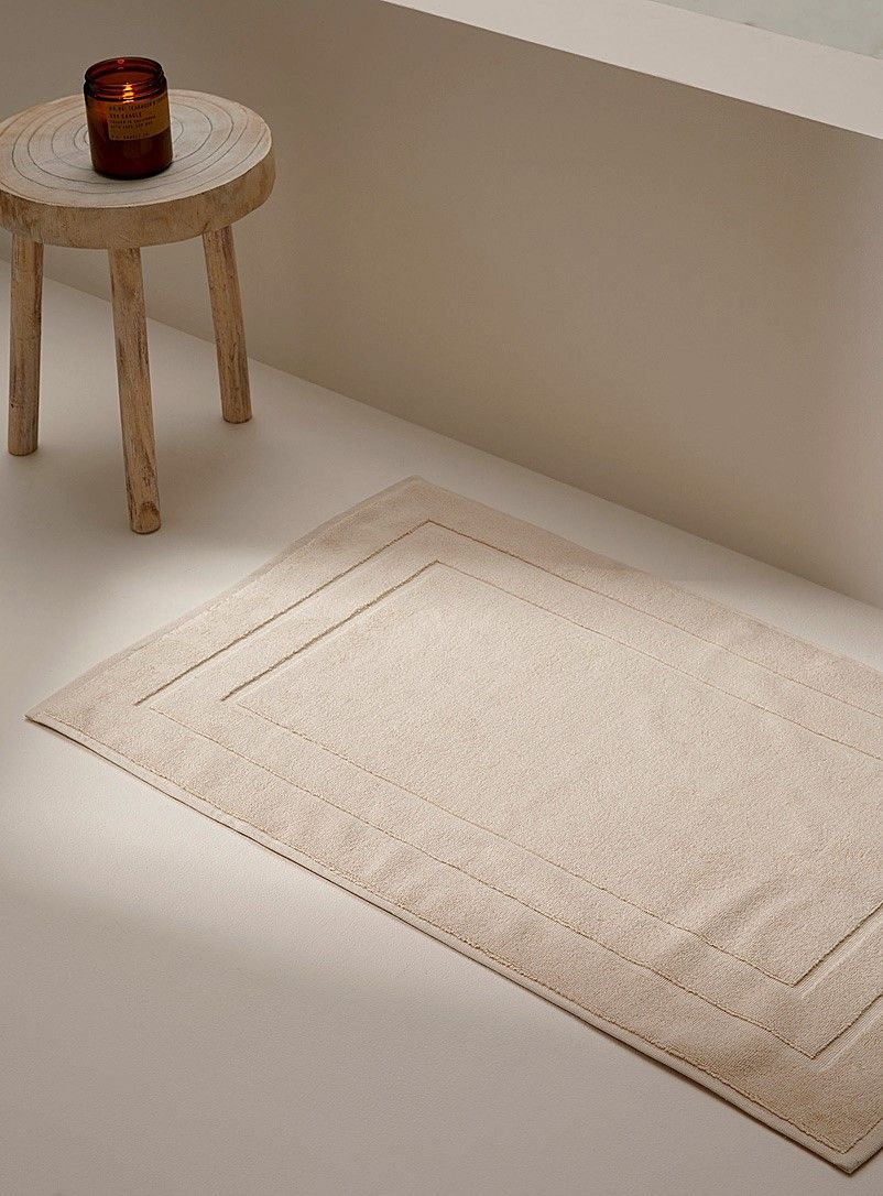 PHP Joy Bath Mat 50x75 cm – Soft & Absorbent PHP Joy Bath Mat 50x75 cm – Soft & Absorbent