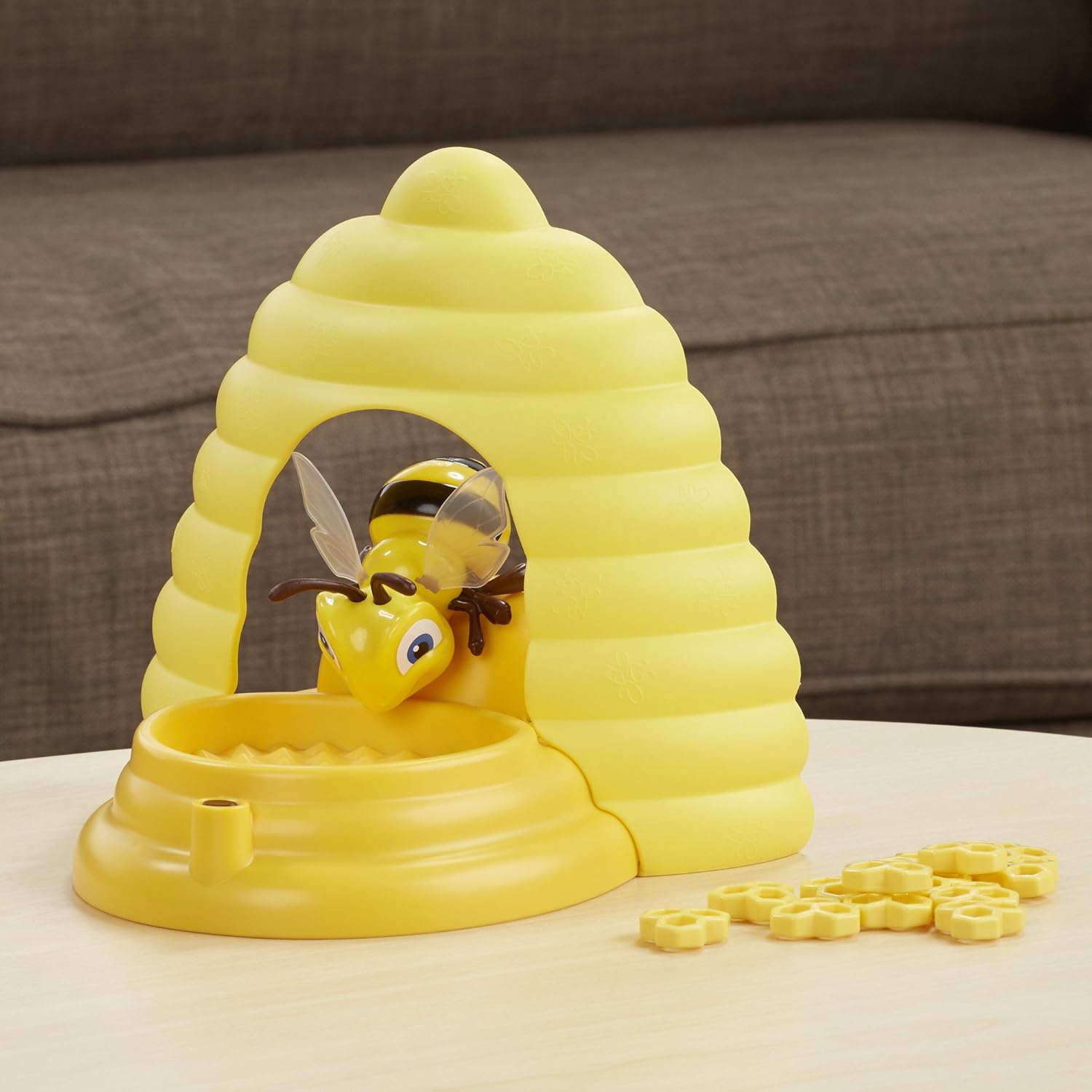 Hasbro Beehive Surprise Board Game Hasbro Beehive Surprise Board Game