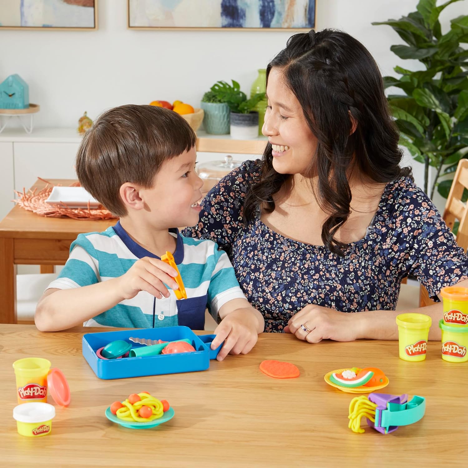 Hasbro Play-Doh Little Chef Starter Set - Fun Cooking Play Hasbro Play-Doh Little Chef Starter Set - Fun Cooking Play