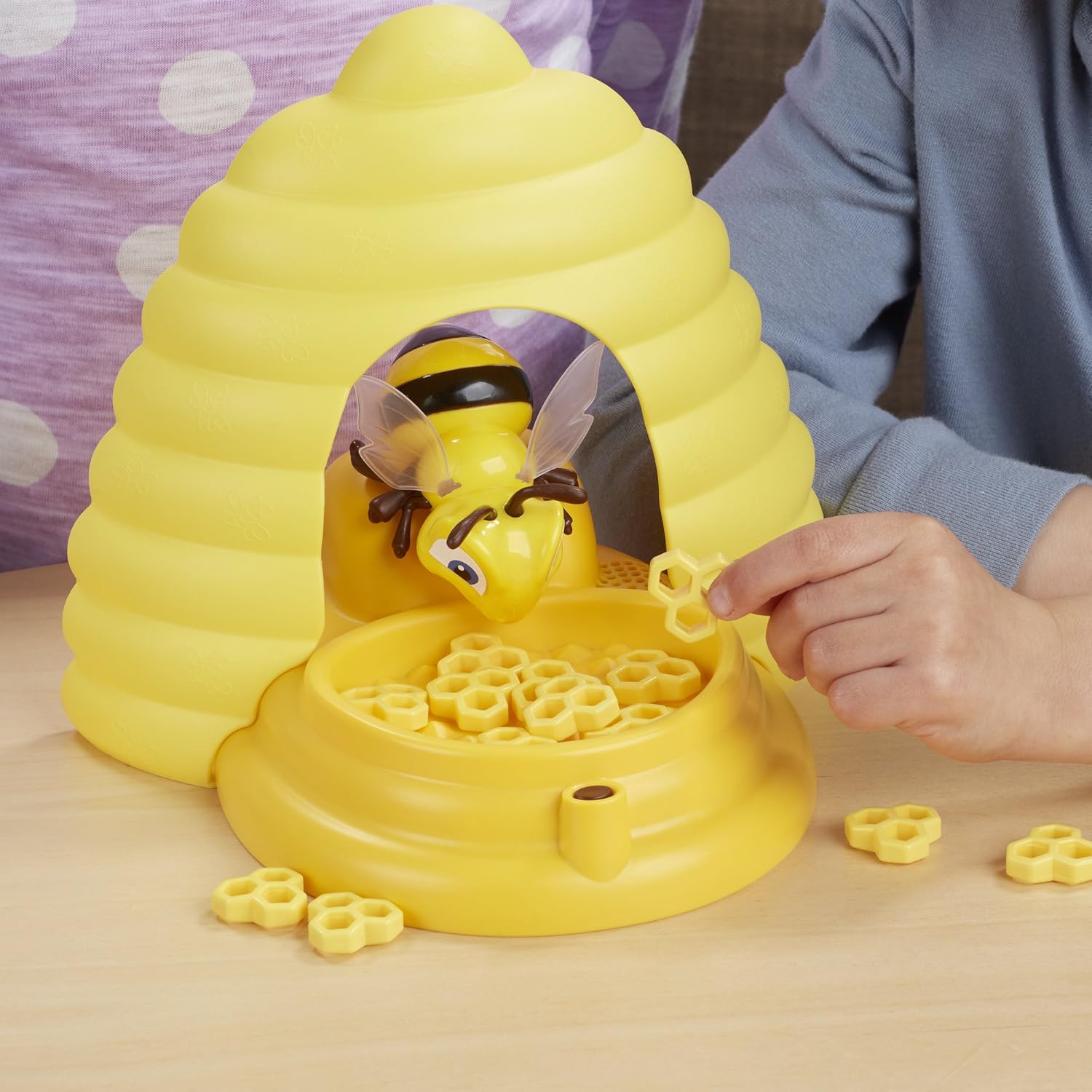 Hasbro Beehive Surprise Board Game Hasbro Beehive Surprise Board Game