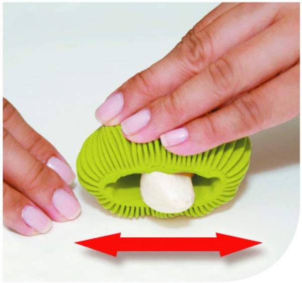 Ibili Garlic Peeler – Quick & Easy Kitchen Tool Ibili Garlic Peeler – Quick & Easy Kitchen Tool