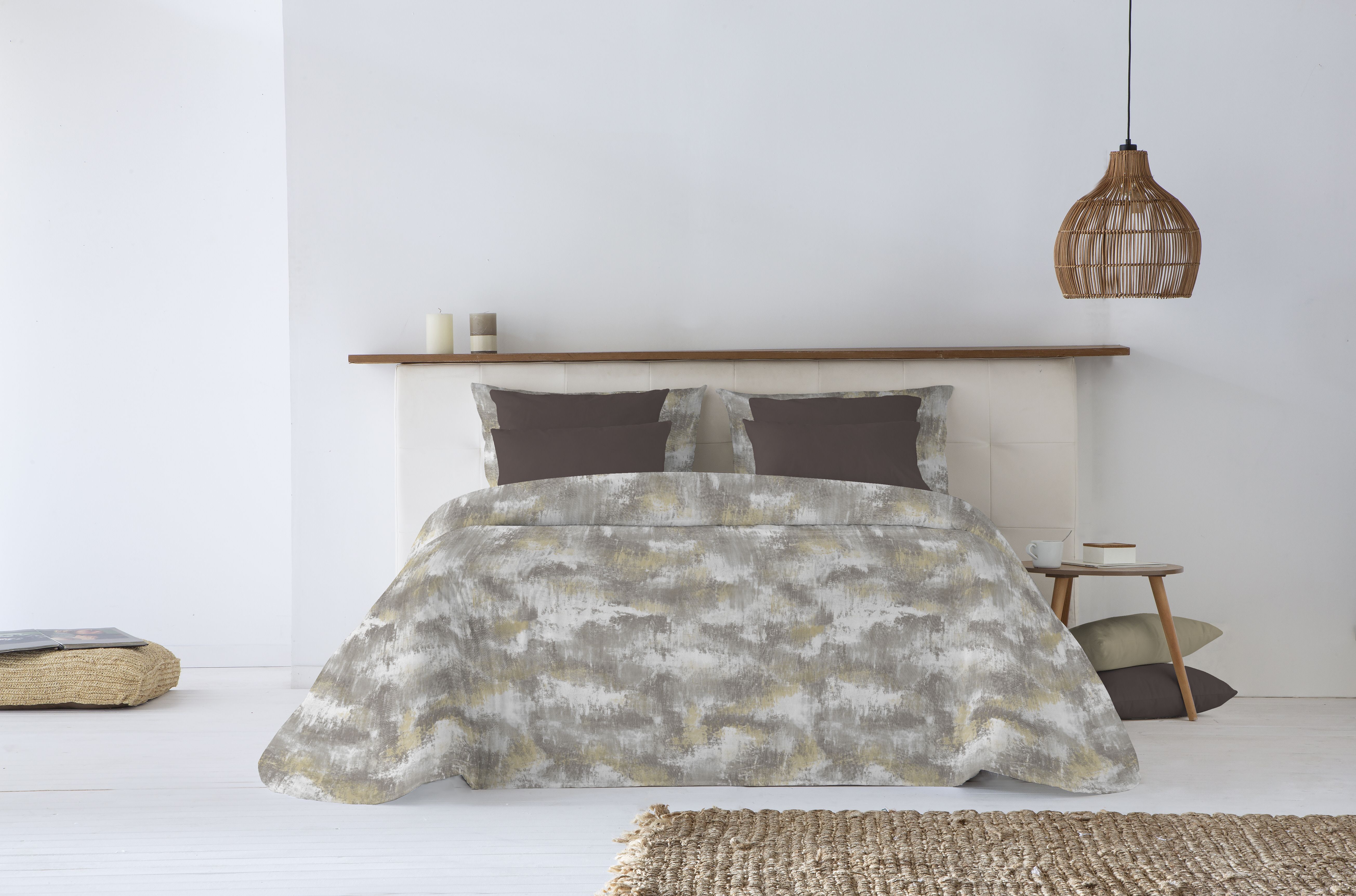 Canete Nugol Twin Comforter Set – 4-Piece Luxury