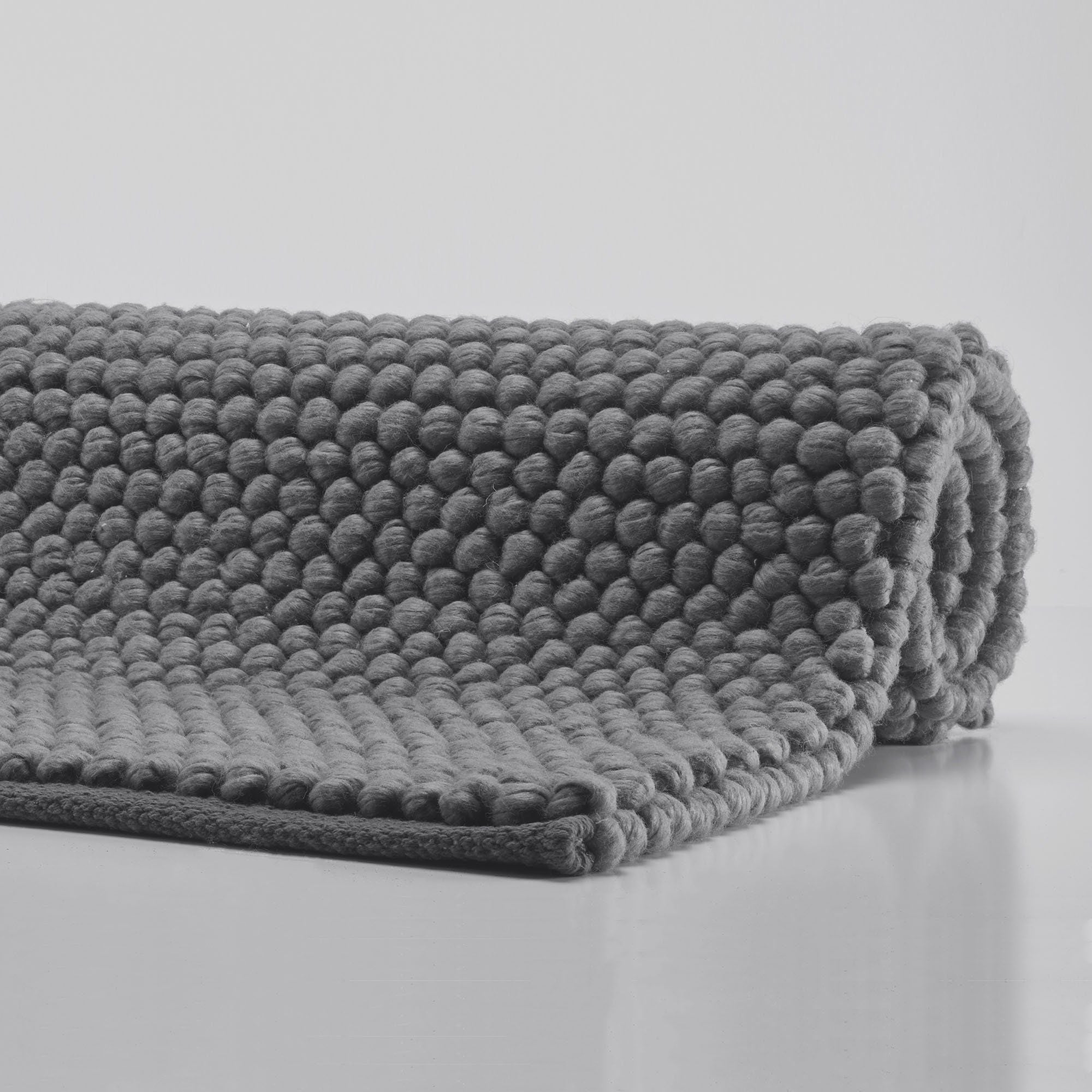 Aquanova Jura Bath Mat 60×100 – Soft & Elegant Comfort