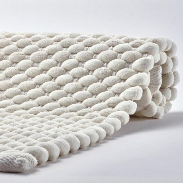 Aquanova Maks 70×120cm Bathroom Mat – Luxury & Comfort