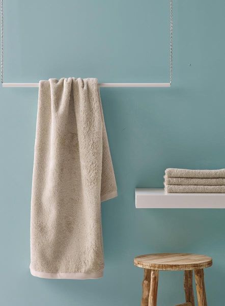 منشفة استحمام 70×130 سم Aquanova London – بيج منشفة استحمام 70×130 سم Aquanova London – بيج