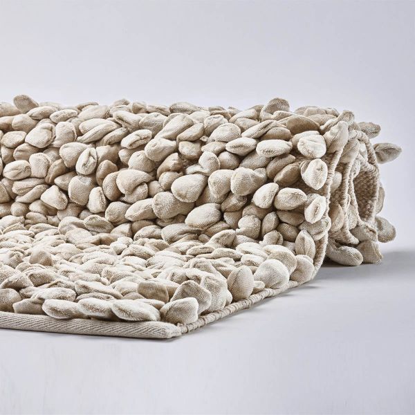 Aquanova Rocca Bath Mat 70x120 cm - Comfortable & Stylish Aquanova Rocca Bath Mat 70x120 cm - Comfortable & Stylish