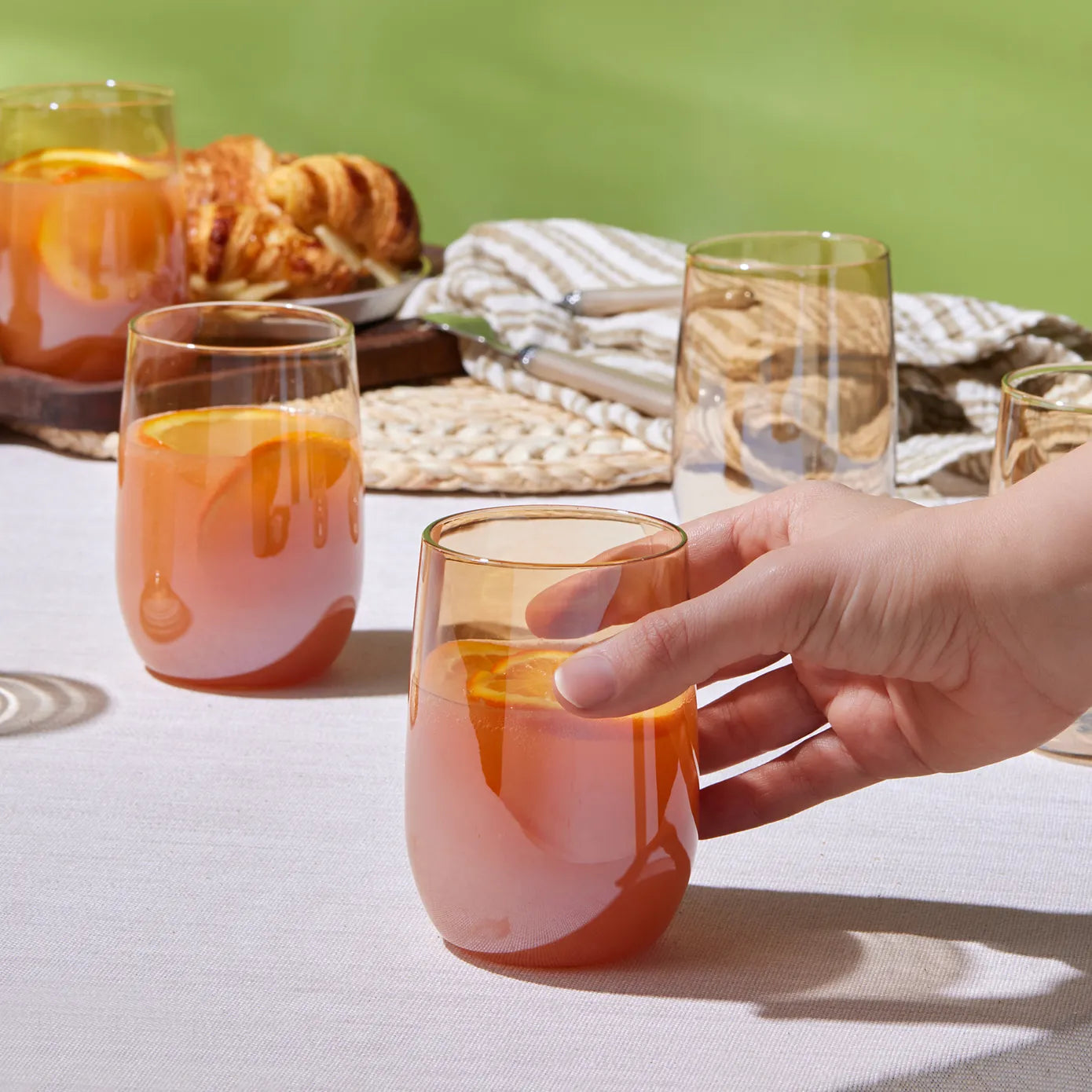 Karaca Parma 7-Piece Pitcher & Tumbler Set, Amber – Elegant Serve Karaca Parma 7-Piece Pitcher & Tumbler Set, Amber – Elegant Serve