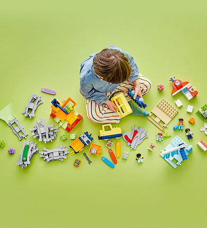 LEGO® DUPLO® Big Interactive Community Train 10428 - 103 Pieces LEGO® DUPLO® Big Interactive Community Train 10428 - 103 Pieces