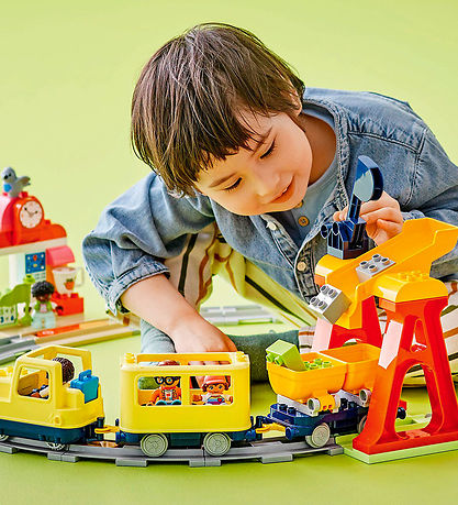 LEGO® DUPLO® Big Interactive Community Train 10428 - 103 Pieces LEGO® DUPLO® Big Interactive Community Train 10428 - 103 Pieces