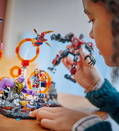 LEGO مارفل أفنجرز إند جيم - المعركة الأخيرة 76323