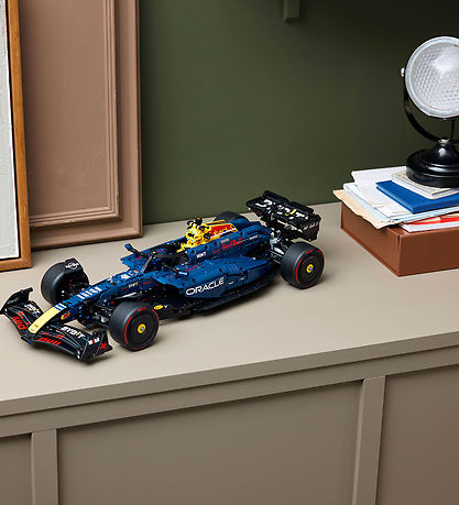 LEGO® Technic - Oracle Red Bull Racing RB20 42206 LEGO® Technic - Oracle Red Bull Racing RB20 42206