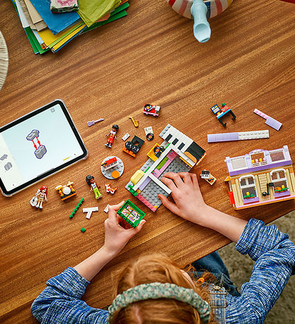 LEGO® Friends - Music Store & Apartment 42653