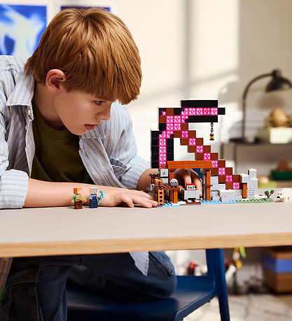 LEGO® Minecraft - The Pickaxe Mine 21277 - 530 pcs LEGO® Minecraft - The Pickaxe Mine 21277 - 530 pcs