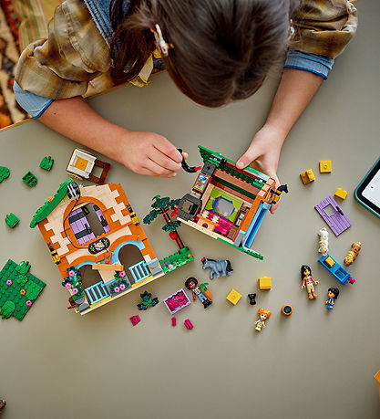 LEGO® Friends - Pony Ranch & Stable 42654