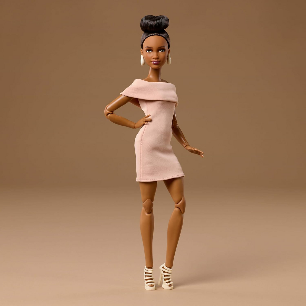 Barbie Basics Doll No08 – Petite Doll