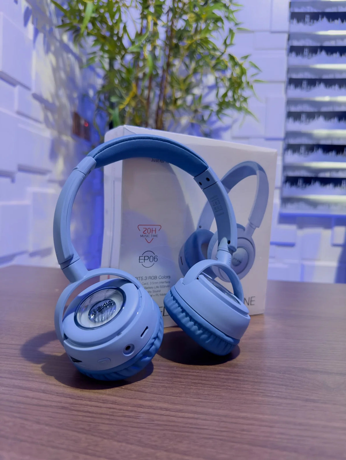 Yesido BT5.3 Headphones - RGB Lights & Long Battery blue Yesido BT5.3 Headphones - RGB Lights & Long Battery blue
