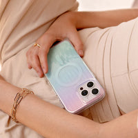 كفر UNIQ COEHL LINEAR لهاتف iPhone 16 Pro 6.3 Mag Iridescent