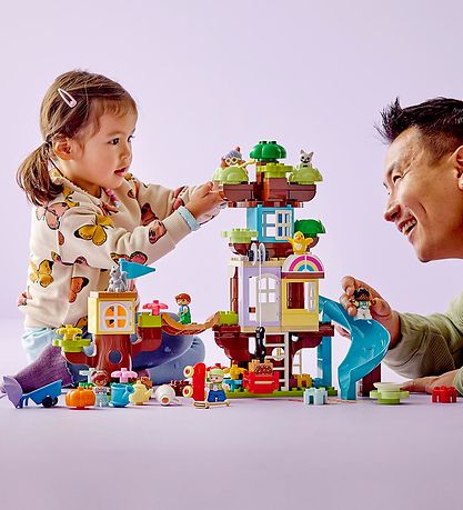 LEGO® DUPLO 3-in-1 Tree House 10993 - 126 Pieces LEGO® DUPLO 3-in-1 Tree House 10993 - 126 Pieces
