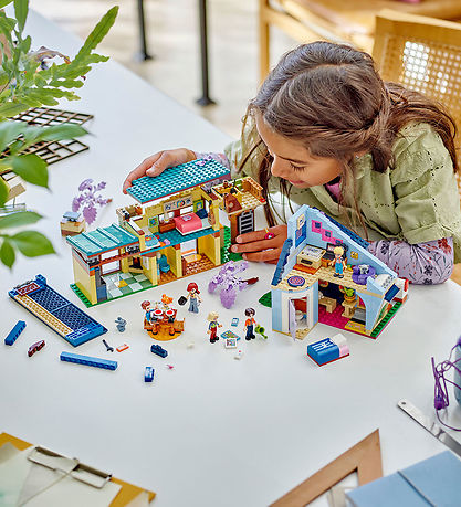 LEGO فريندز – منازل عائلتي أولي وبيزلي 42620 – 1126