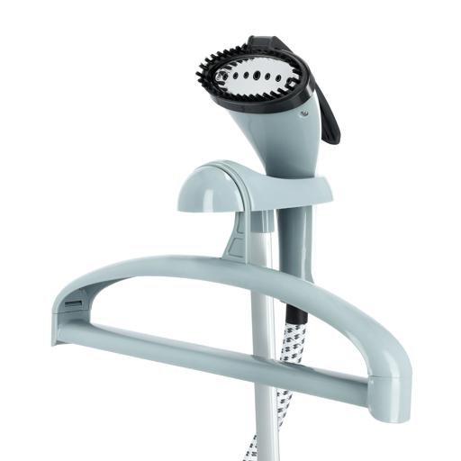 : Geepas Garment Steamer 2000W Power 1.8L Water Tank : Geepas Garment Steamer 2000W Power 1.8L Water Tank