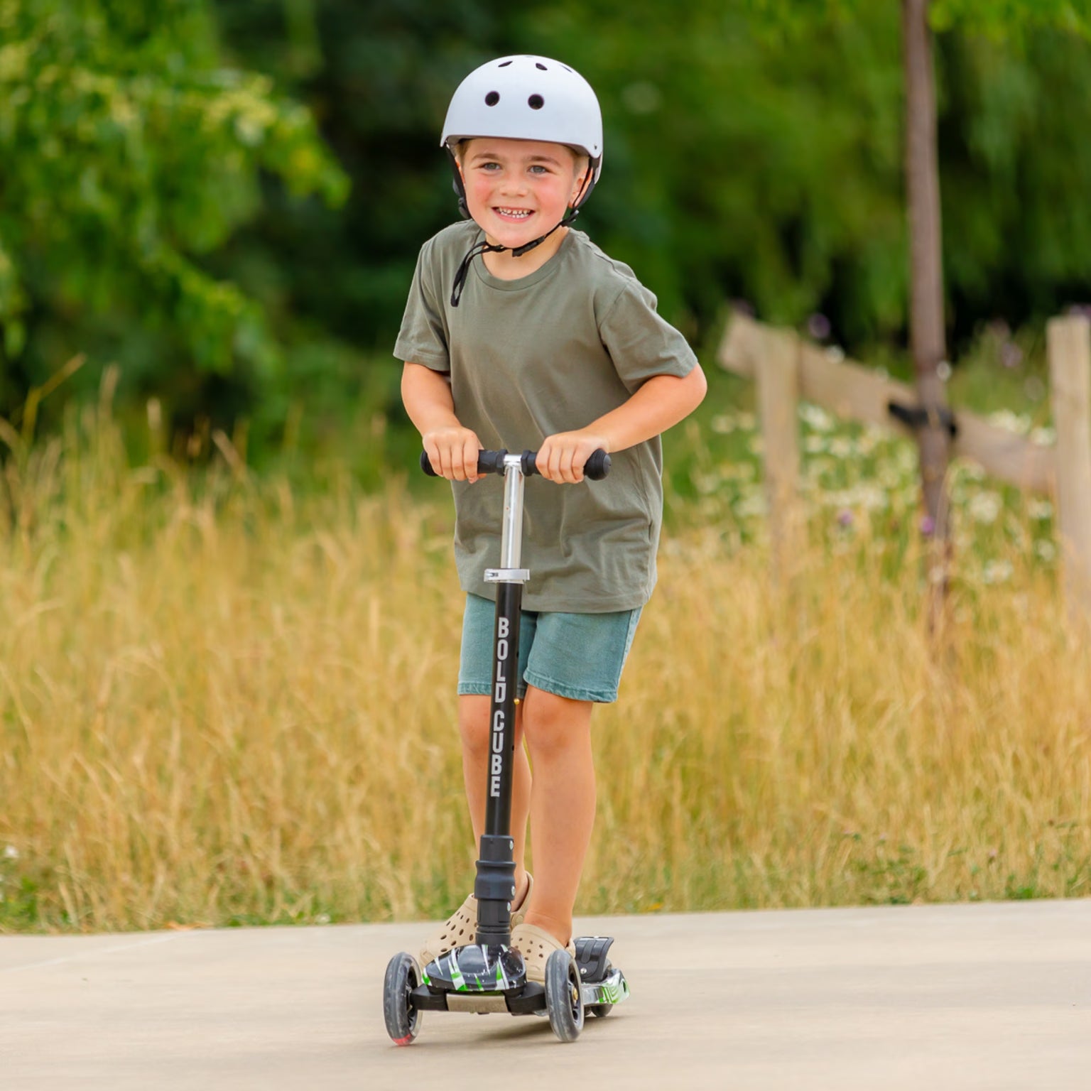 Boldcube Big 3-Wheel Scooter – Swift Green, Age 5-10 Boldcube Big 3-Wheel Scooter – Swift Green, Age 5-10