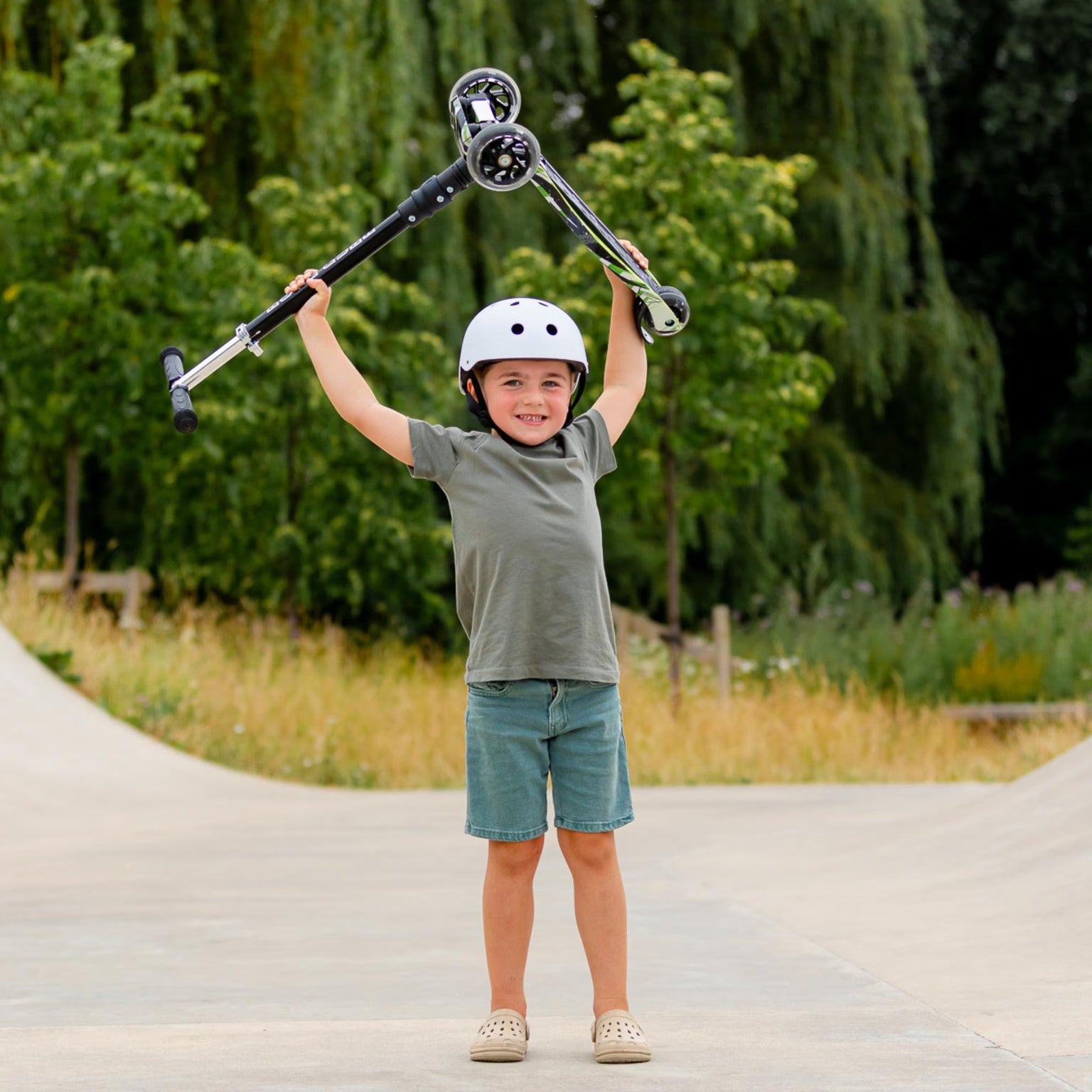 Boldcube Big 3-Wheel Scooter – Swift Green, Age 5-10 Boldcube Big 3-Wheel Scooter – Swift Green, Age 5-10