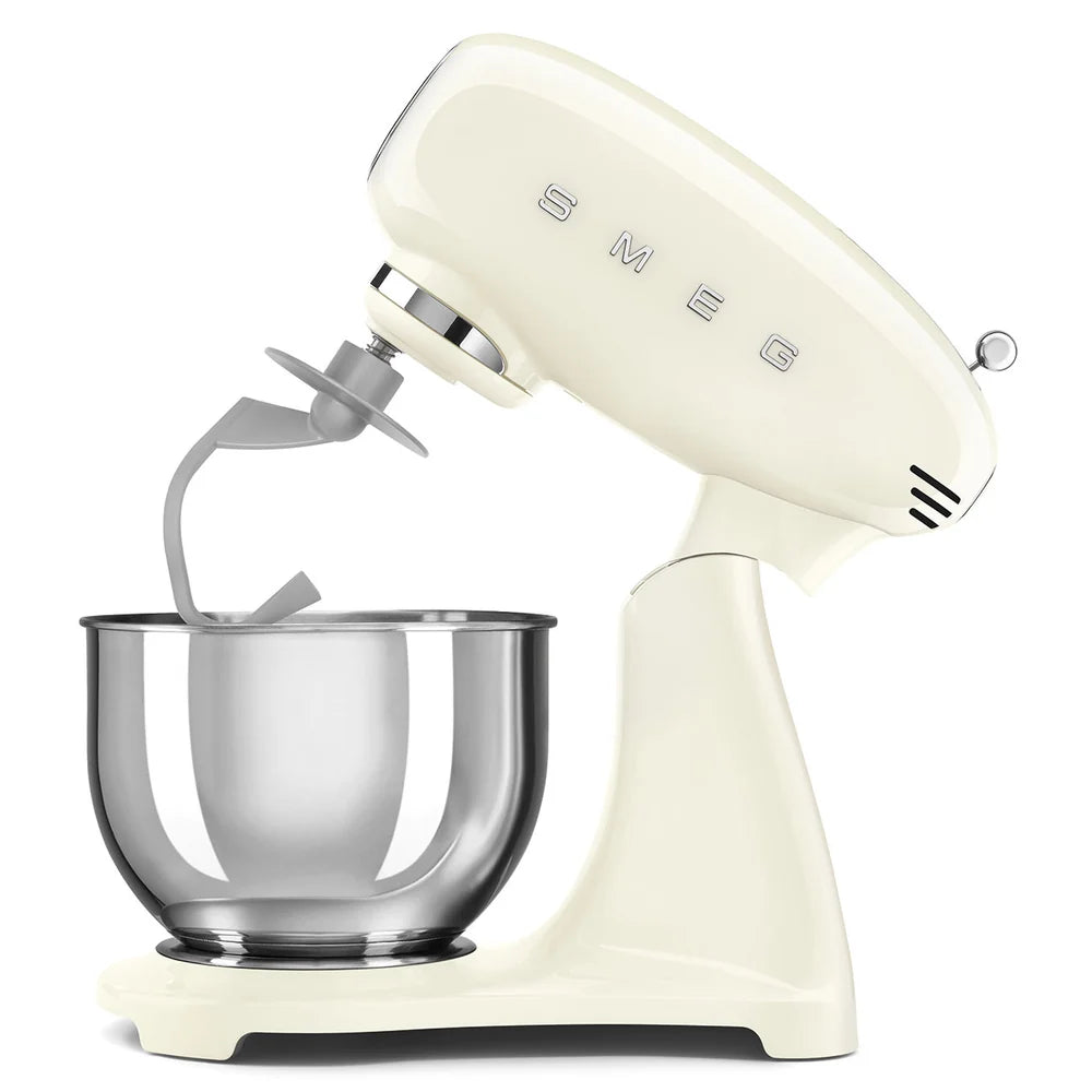 Smeg SMF03 Stand Mixer 50’s Style