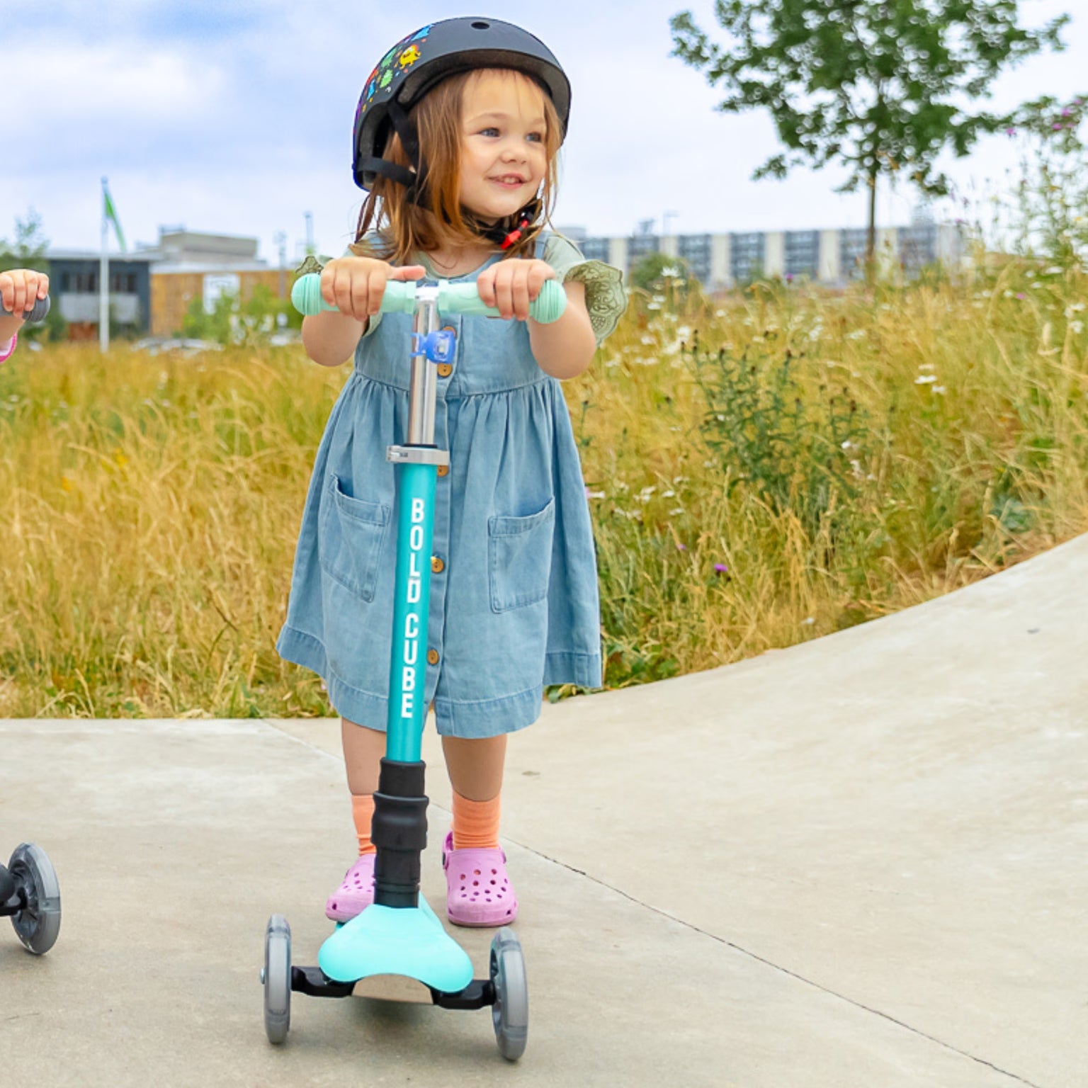 Boldcube – Three Wheel Scooter Teeny | Ocean Aqua | Ages 3-8 Boldcube – Three Wheel Scooter Teeny | Ocean Aqua | Ages 3-8