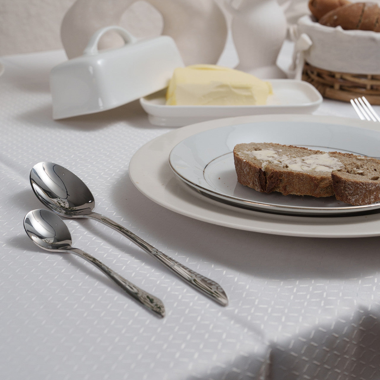 Arshia 26-Piece Stainless Steel Cutlery Set with Stand – Silver Polished