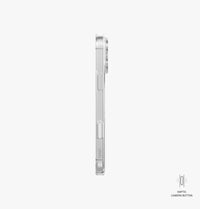 UNIQ Hybrid iPhone 17 MagClick Charging AirSuit - Glossy Clear/White
