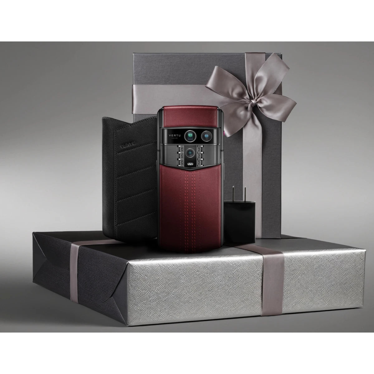 VERTU Agent Q Grained Calfskin Collector's Edition \ 16GB-1TB