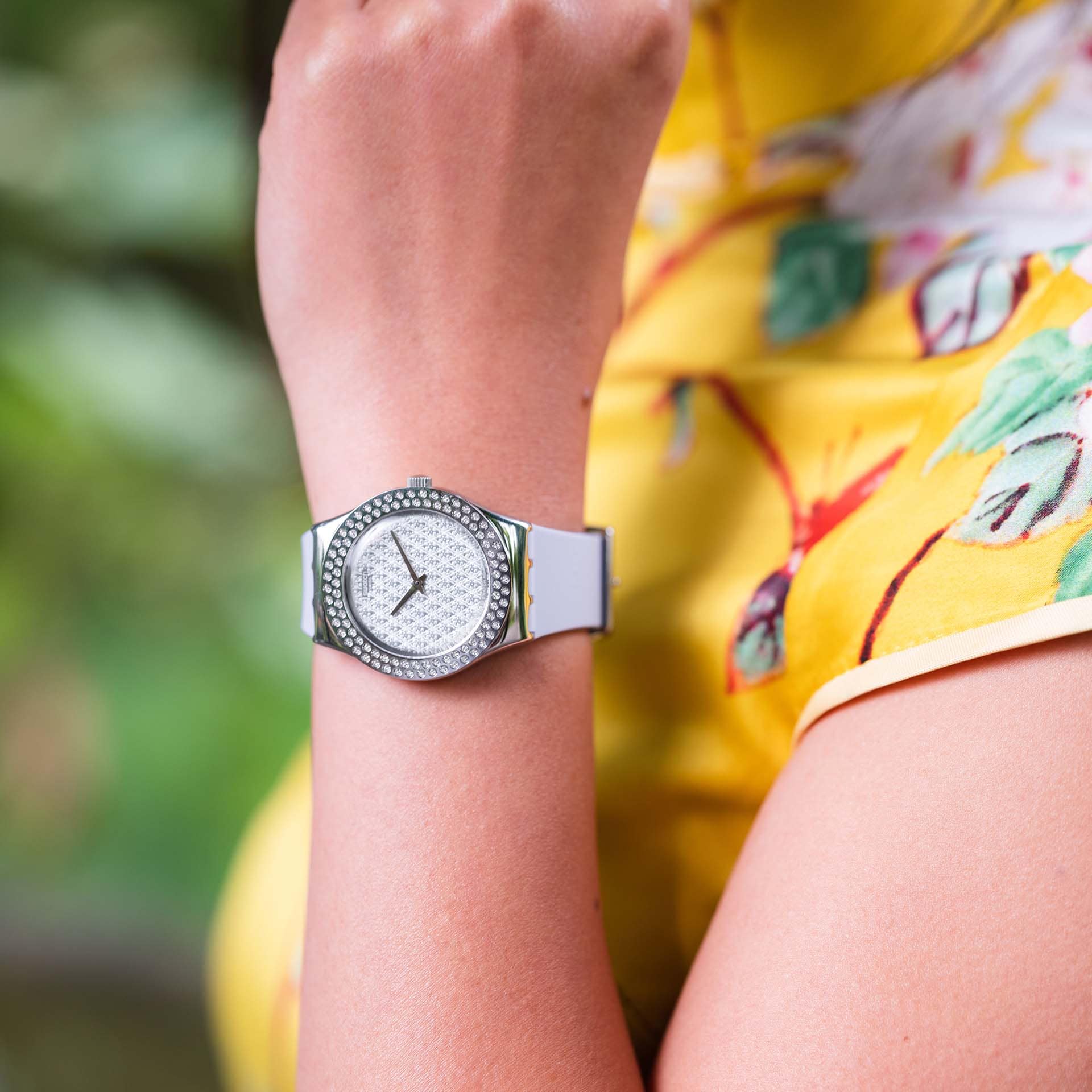 SWATCH YLS216 WOMEN WATCH