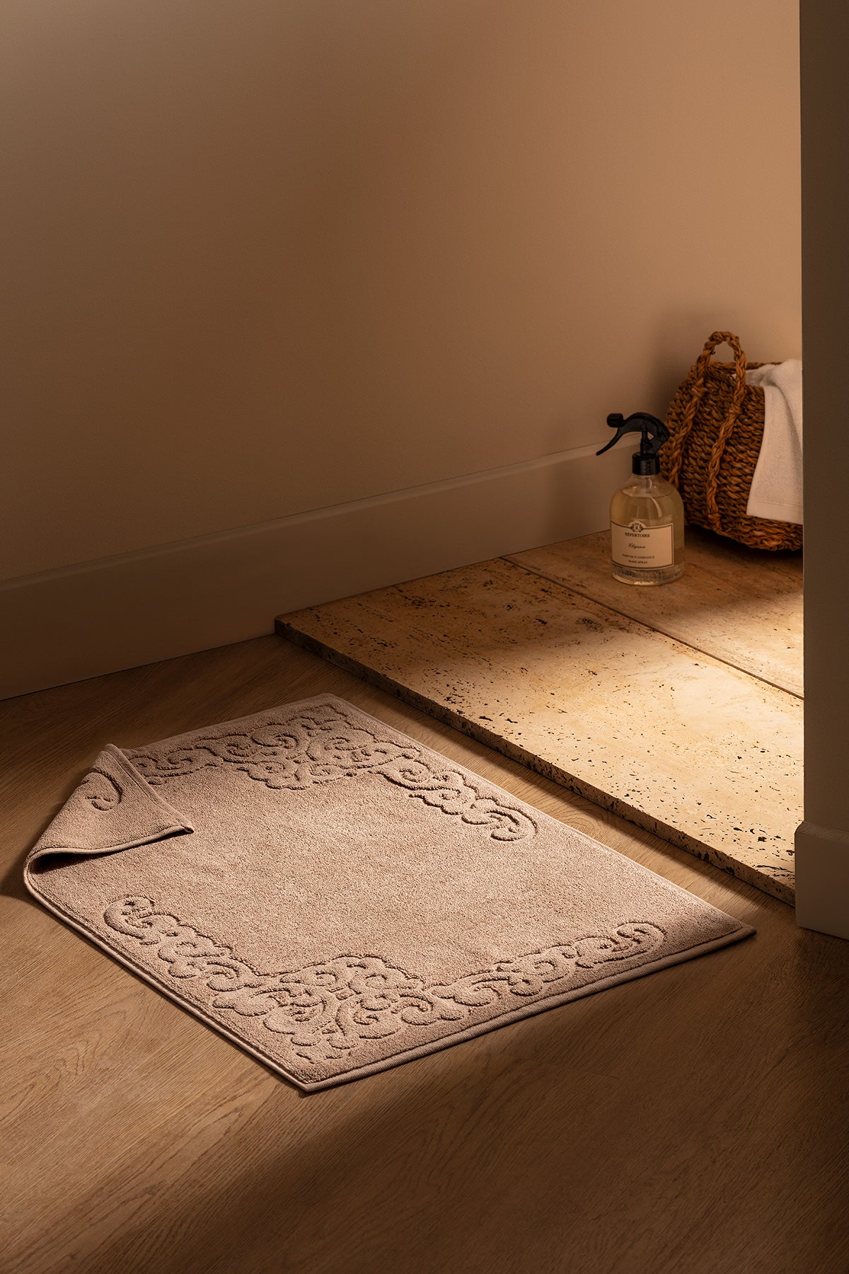 Orlena Foot Towel - Madame Coco JO