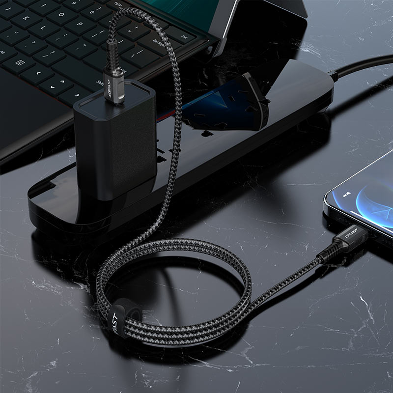 Acefast C1-01 USB-C to Lightning Fast Charging Cable Acefast C1-01 USB-C to Lightning Fast Charging Cable
