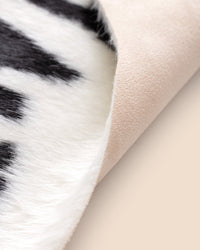 Aleon Fur Rug - Madame Coco JO