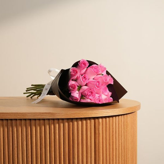 30 Pink Roses Bouquet – Elegant Romantic Gift