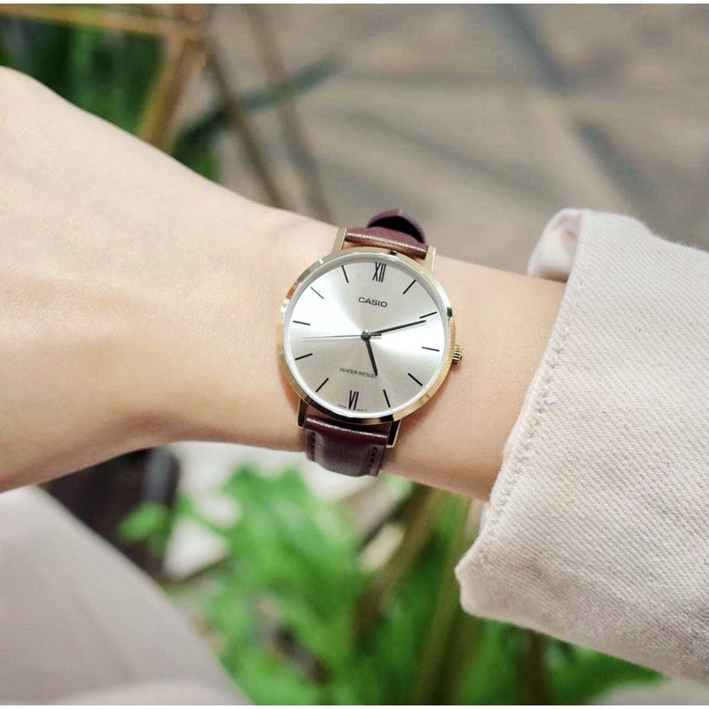 Casio LTP-VT01GL-9B Women's Minimalistic Gold Tone Brown Leather Band Casio LTP-VT01GL-9B Women's Minimalistic Gold Tone Brown Leather Band