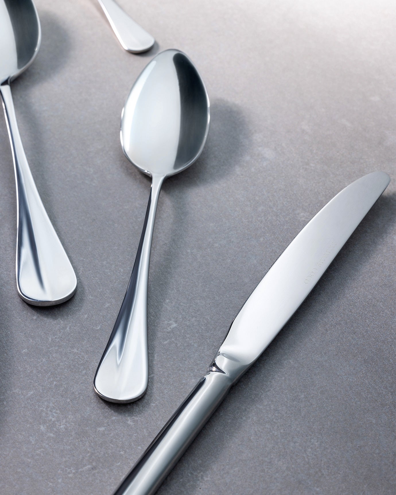 Fleur De Lys  42 Pcs Cutlery Set - Madame Coco JO