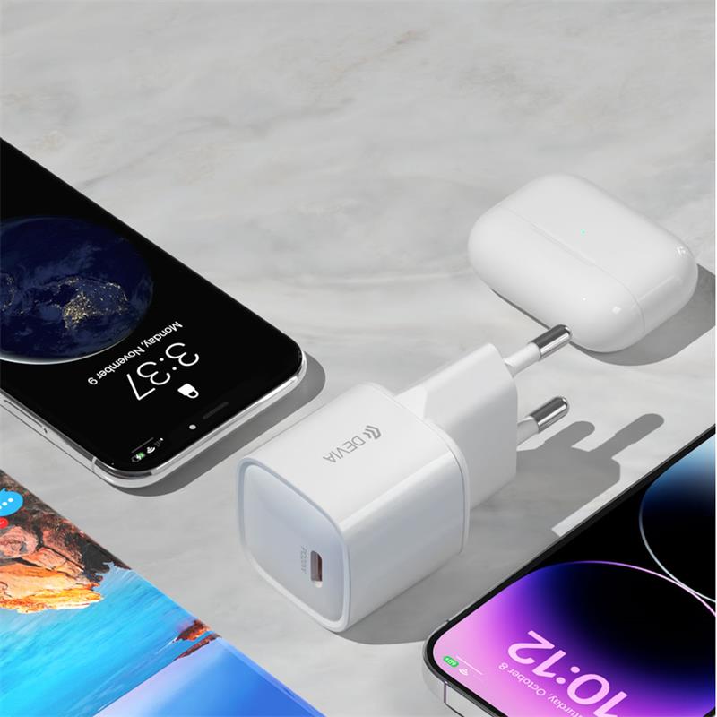 Devia network charger Extreme Speed Mini PD Quick Charger 20W - White Devia network charger Extreme Speed Mini PD Quick Charger 20W - White