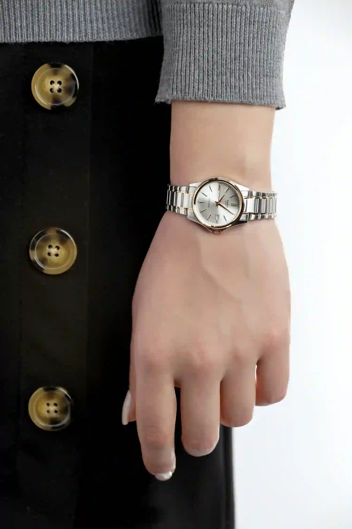 Casio Vintage LTP-1183G-7A Silver/Gold Plated Watch for Women Casio Vintage LTP-1183G-7A Silver/Gold Plated Watch for Women