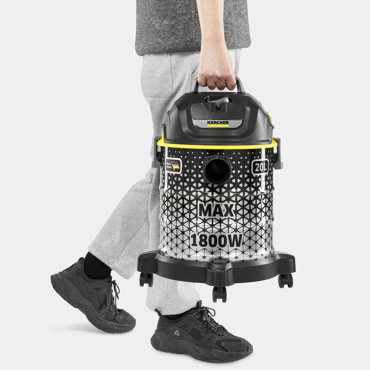 Karcher 1800W Barrel Vacuum with Blower – 20L Capacity Karcher 1800W Barrel Vacuum with Blower – 20L Capacity