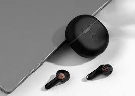 SoundPEATS Air4: سماعات أذن لاسلكية، صوت جهير معزز، مدة تشغيل تصل إلى 26 ساعة - أسود