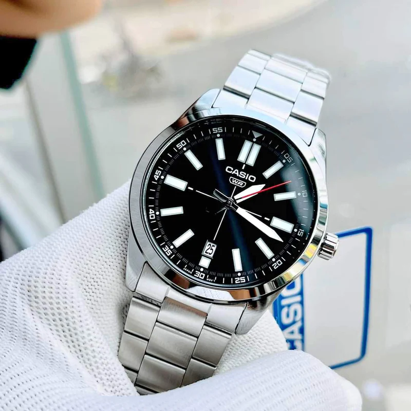 Casio Classic Analog Black Dial MTP-VD02D-1E
