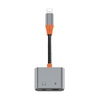 محول Wiwu lt07 من Lightning إلى Lightning ومنفذ صوت 3.5 ملم - رمادي