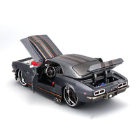 Maisto Harley-Davidson Custom 1968 Chevrolet Camaro (MET. Gray) Die-Cast Motorcycle – 1:24 Scale