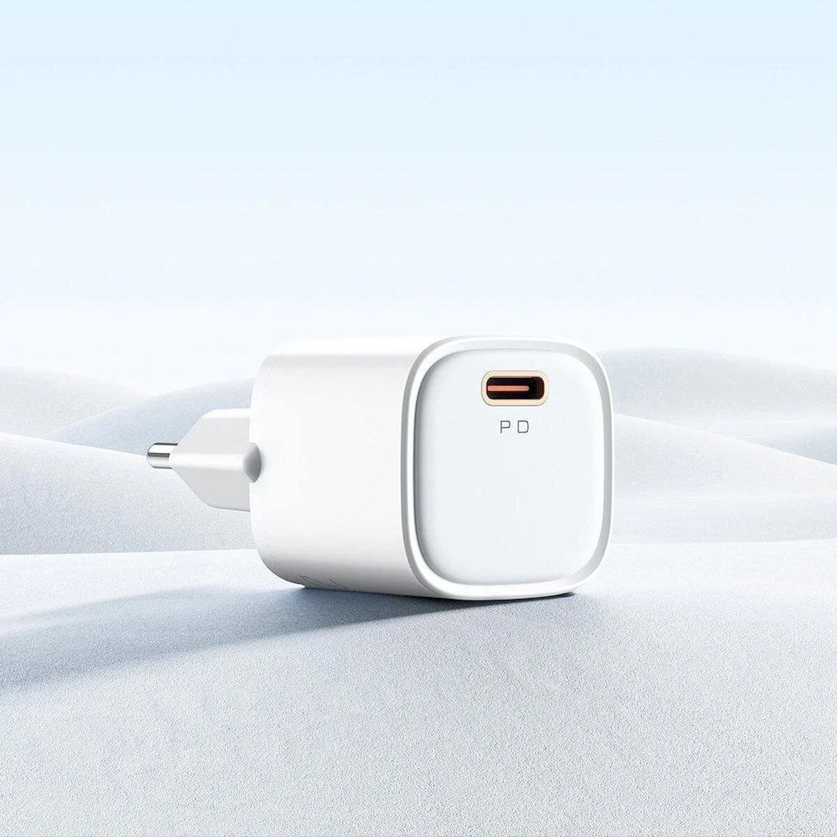 Mcdodo 20W PD Type C Fast Charger - White Mcdodo 20W PD Type C Fast Charger - White