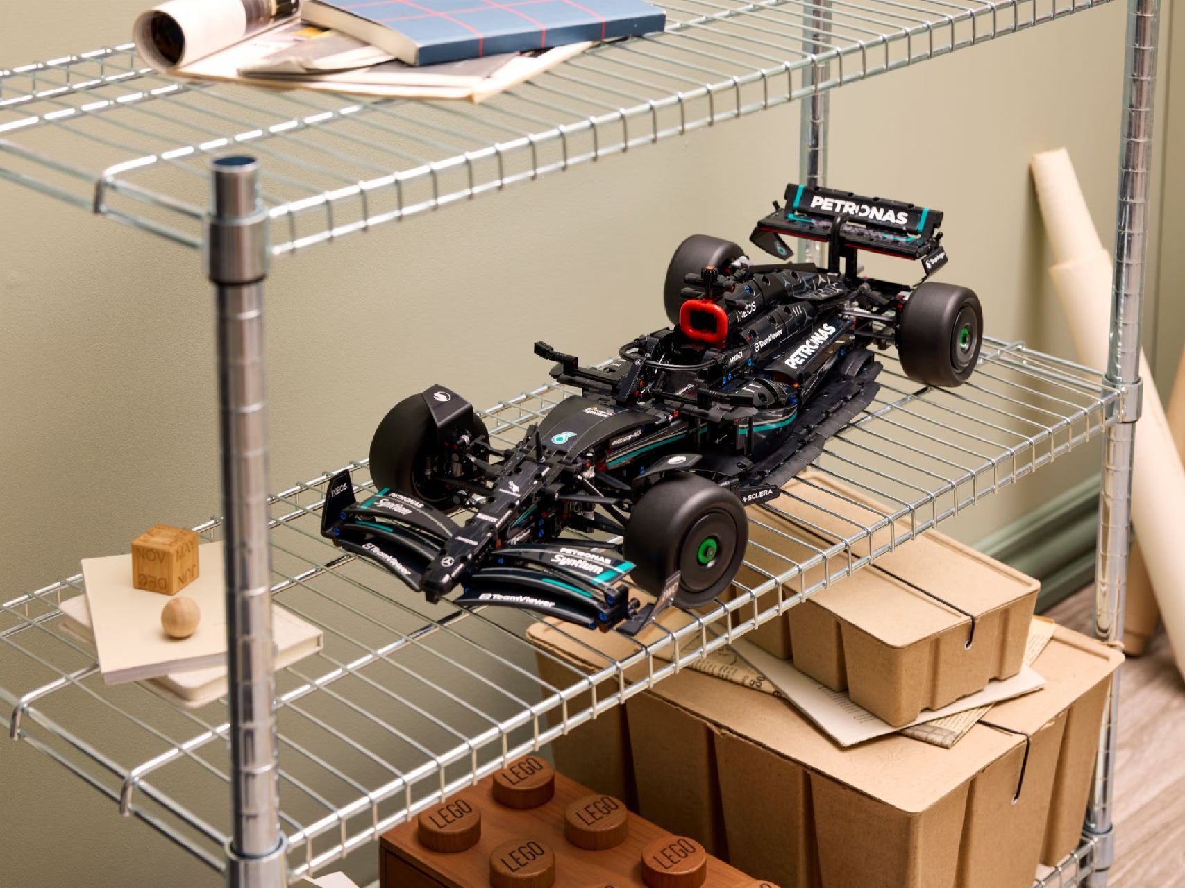 LEGO® Technic - Mercedes-AMG F1 W14 E Performance LEGO® Technic - Mercedes-AMG F1 W14 E Performance