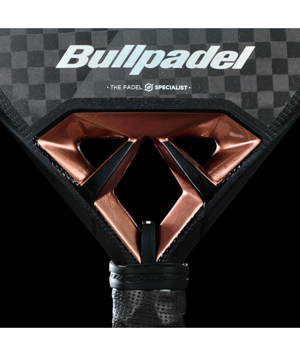 BULLPADEL VERTEX 04 Padel Racket - Total Control & Speed